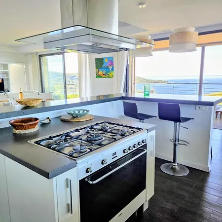 Large Family Villa, Exceptional Sea View