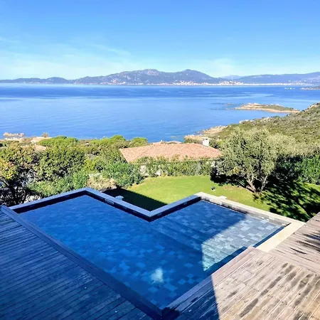 Villa Large Family Villa, Exceptional Sea View