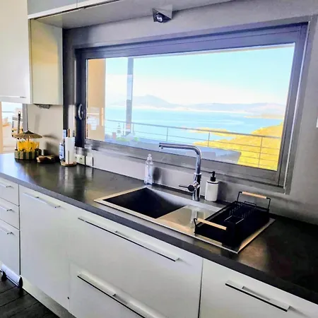 Villa Large Family Villa, Exceptional Sea View