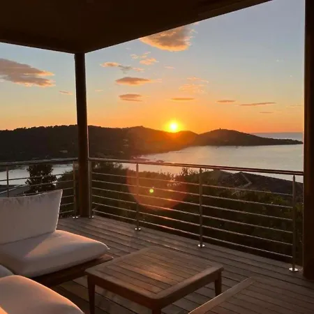 Large Family Villa, Exceptional Sea View * Coti-Chiavari (Corsica)