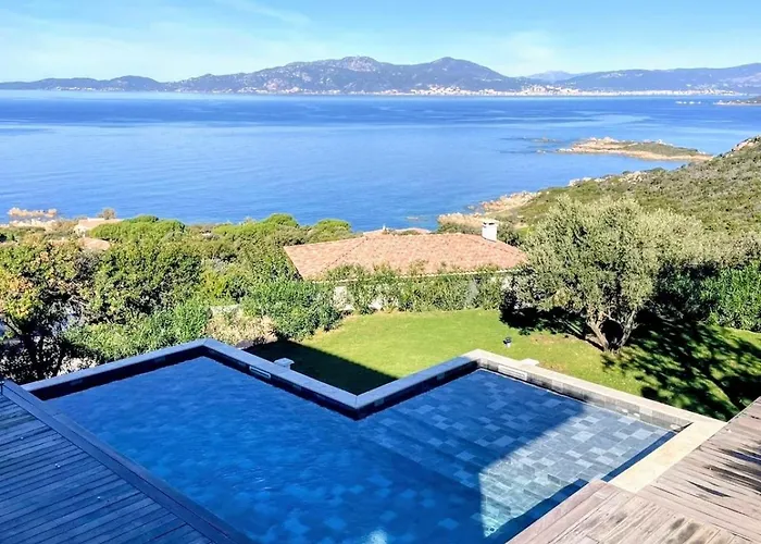 Vila Large Family Villa, Exceptional Sea View