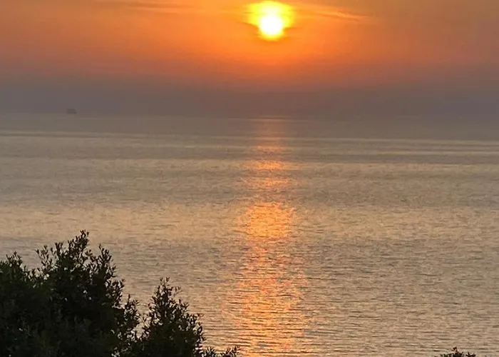 Vila Large Family Villa, Exceptional Sea View Coti-Chiavari (Corsica)