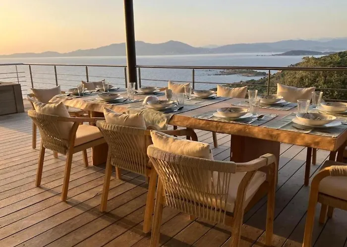 Vila Large Family Villa, Exceptional Sea View Coti-Chiavari (Corsica)