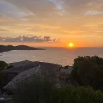 Large Family Villa, Exceptional Sea View 别墅