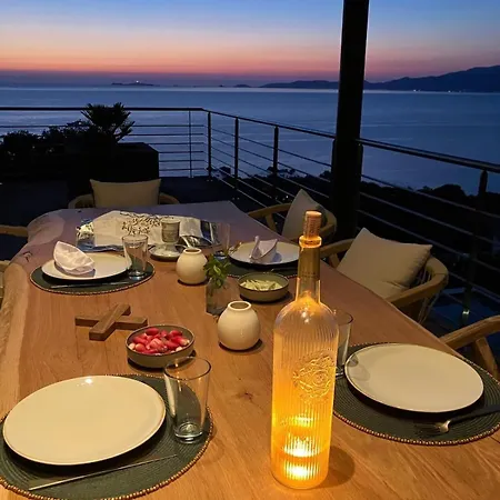 Large Family Villa, Exceptional Sea View 빌라 코티치아바리