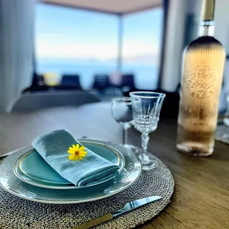 Villa Large Family Villa, Exceptional Sea View