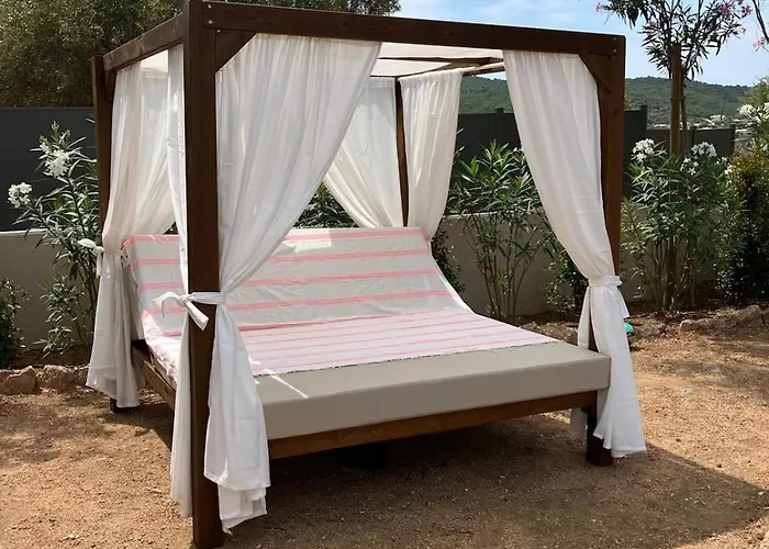 Villa Large Family Villa, Exceptional Sea View