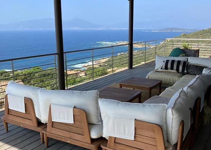 Large Family Villa, Exceptional Sea View Villa *