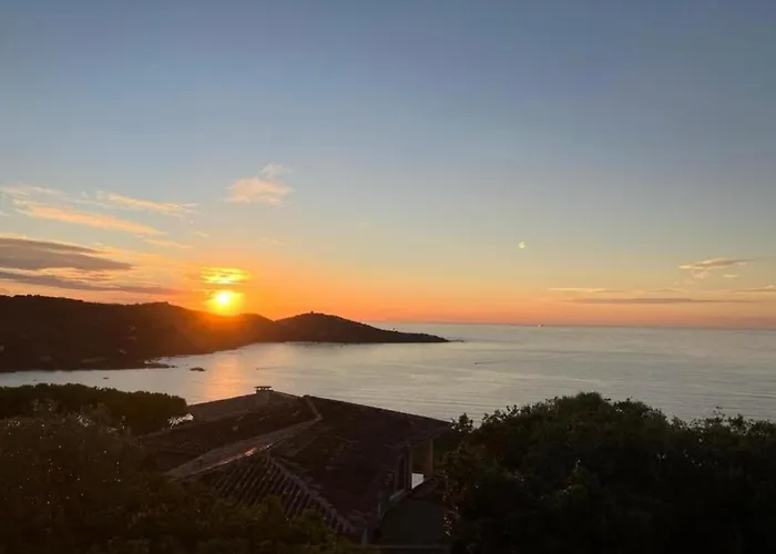 Villa Large Family Villa, Exceptional Sea View